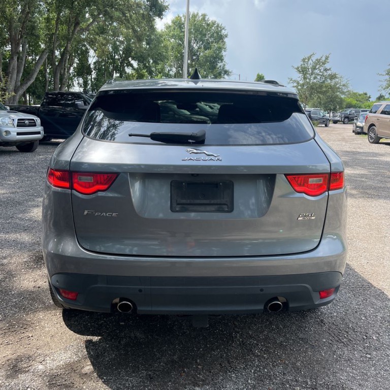2020 Jaguar F-PACE Image 7