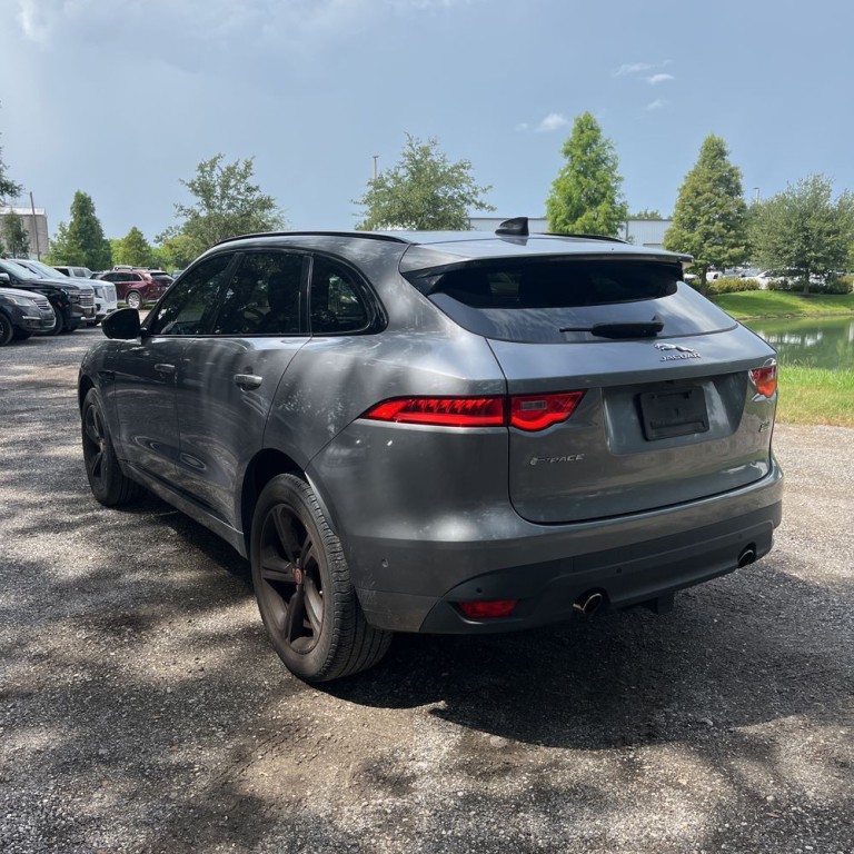 2020 Jaguar F-PACE Image 8