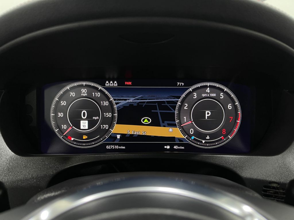 2020 Jaguar F-PACE Image 23