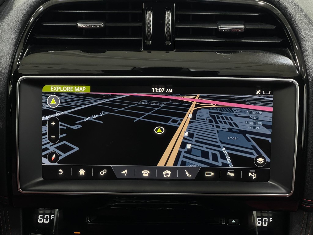 2020 Jaguar F-PACE Image 10