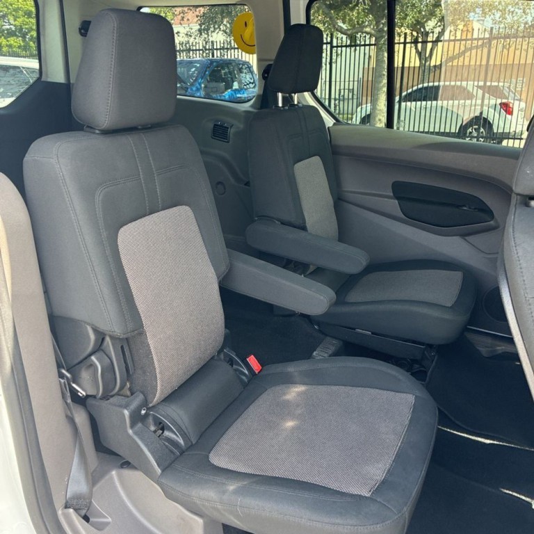 2020 Ford Transit Connect Image 17