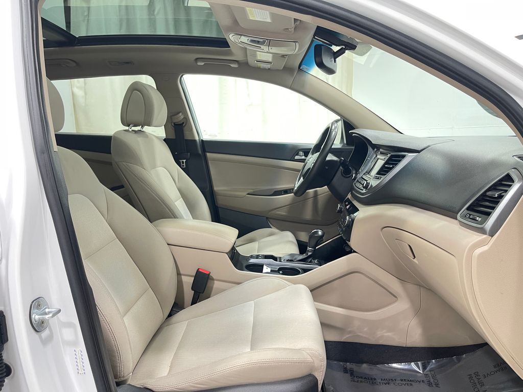 2017 Hyundai Tucson Image 31