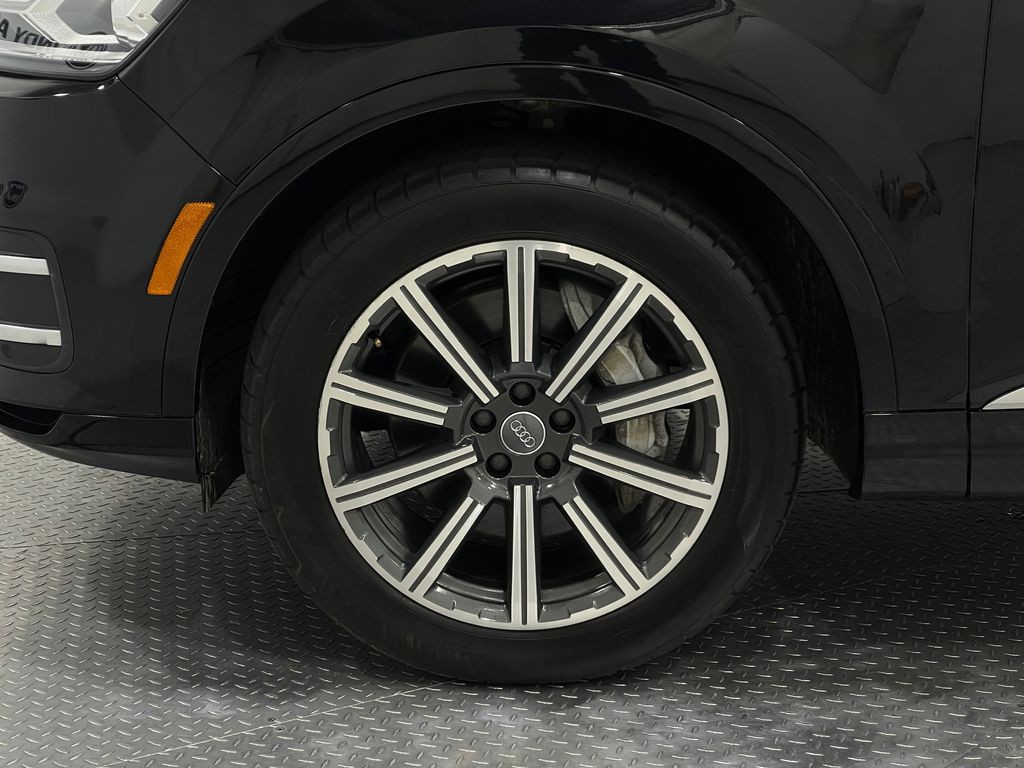 2017 Audi Q7 Image 38