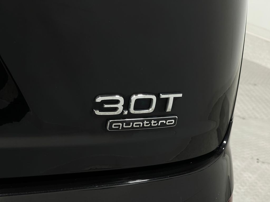 2017 Audi Q7 Image 43