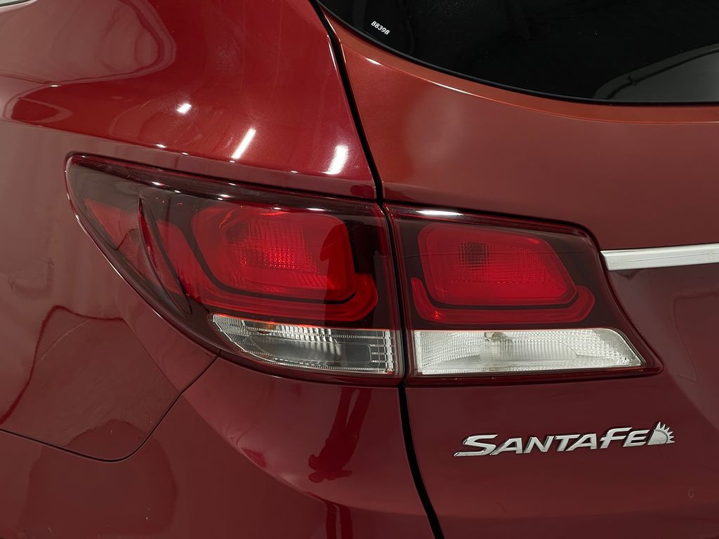 2017 Hyundai Santa Fe Image 33