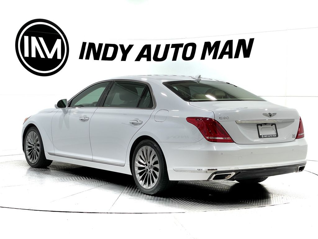 2018 Genesis G90 Image 6