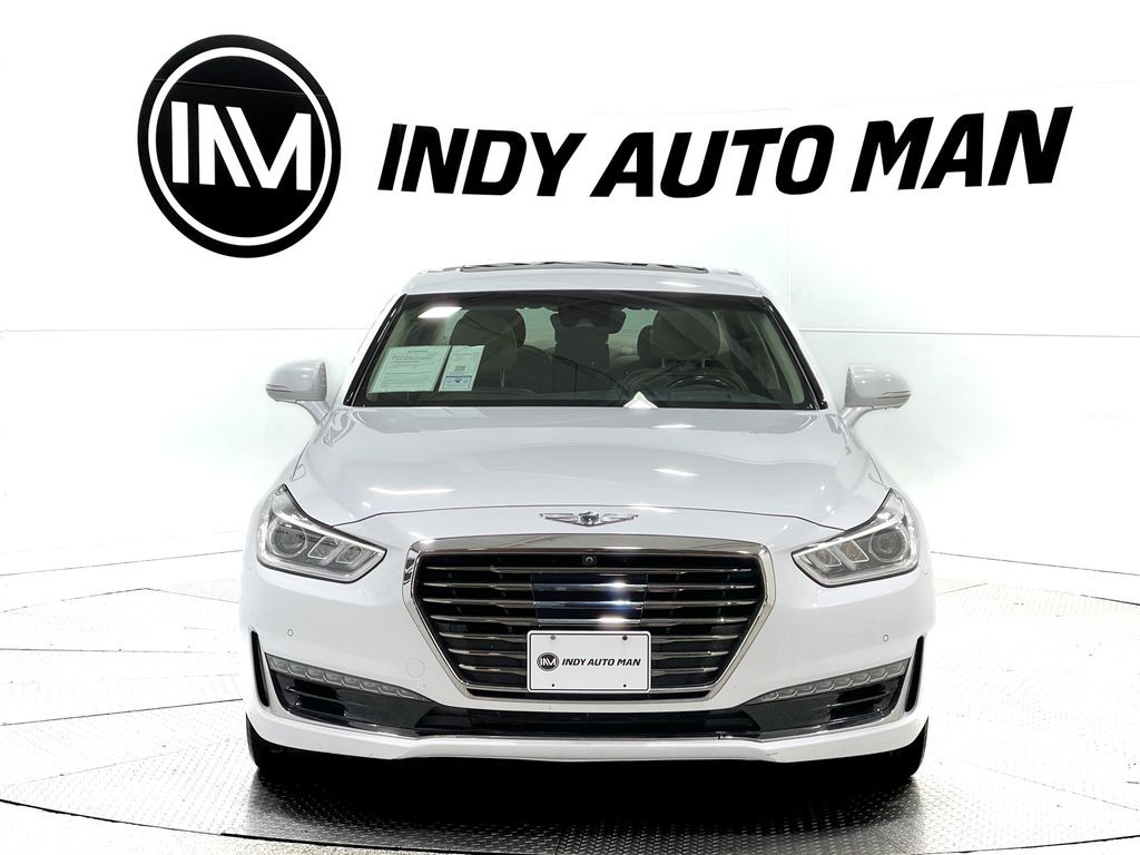 2018 Genesis G90 Image 9