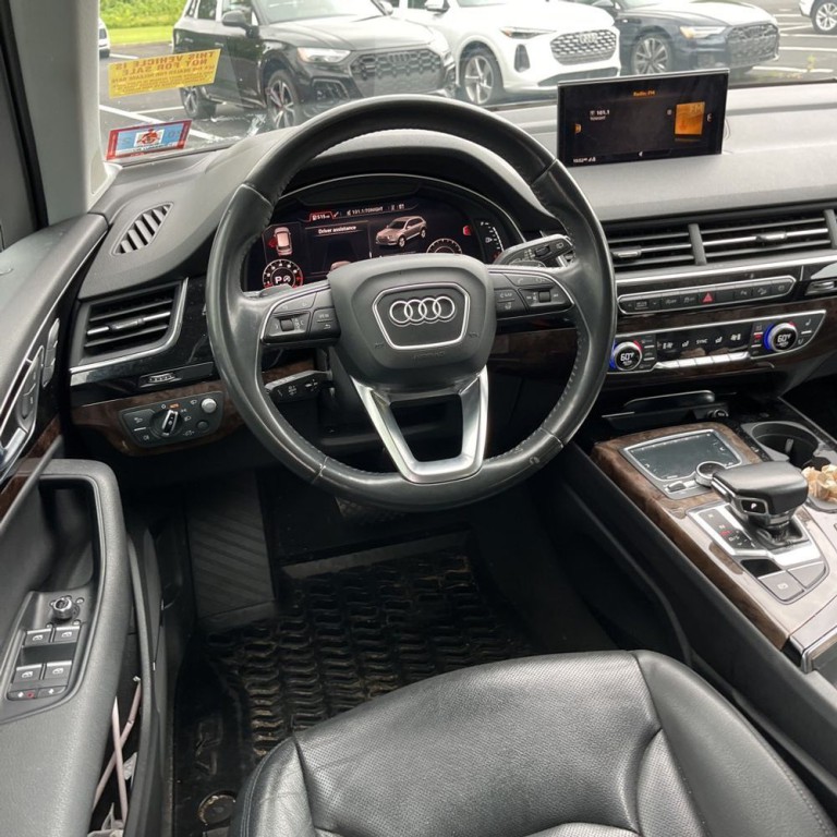 2018 Audi Q7 Image 10