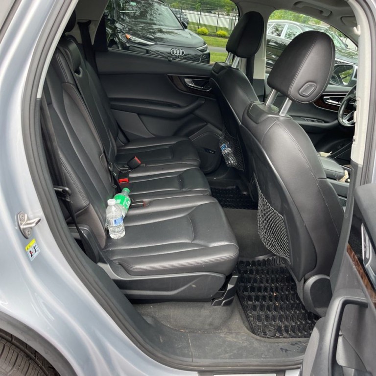 2018 Audi Q7 Image 17