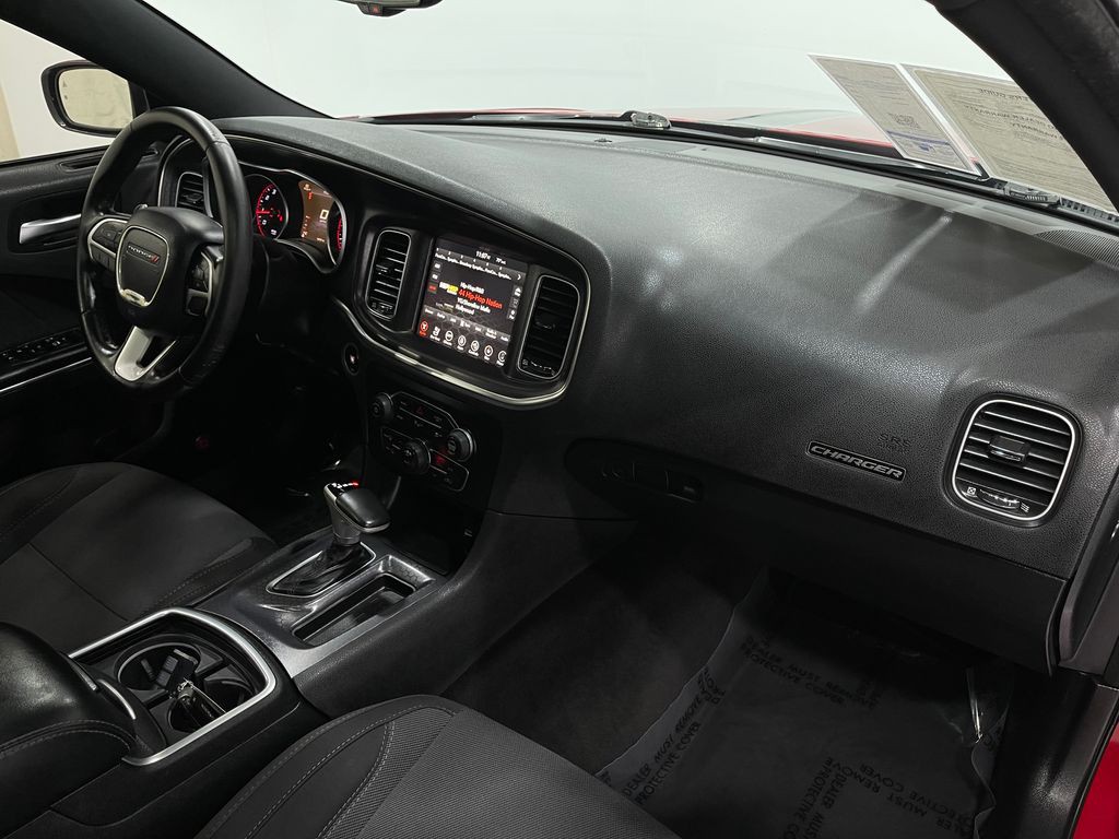 2017 Dodge Charger Image 20