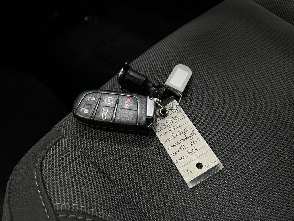 2017 Dodge Charger Image 38