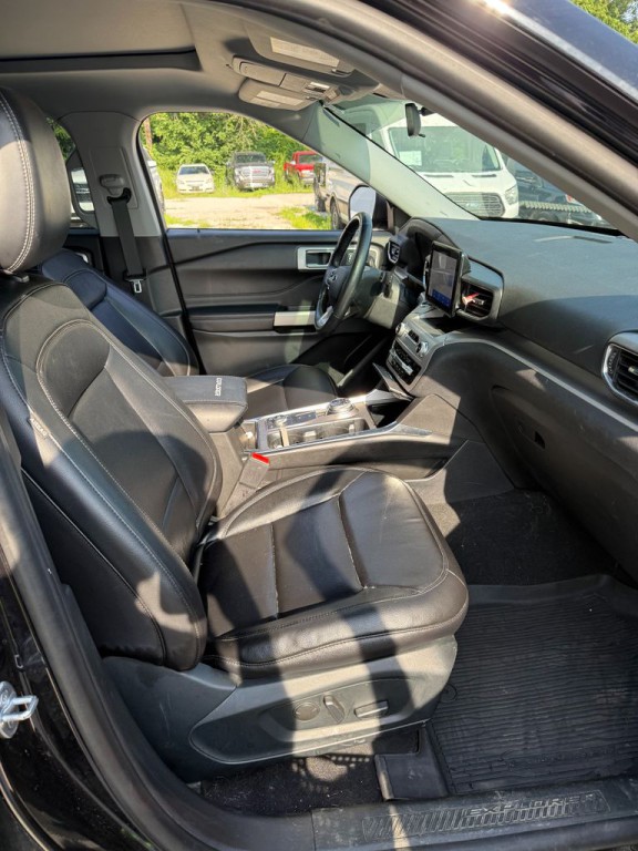 2021 Ford Explorer Image 6