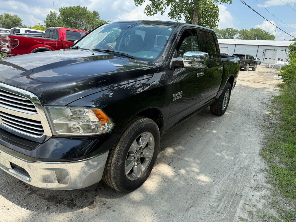 2017 RAM 1500 Image 3