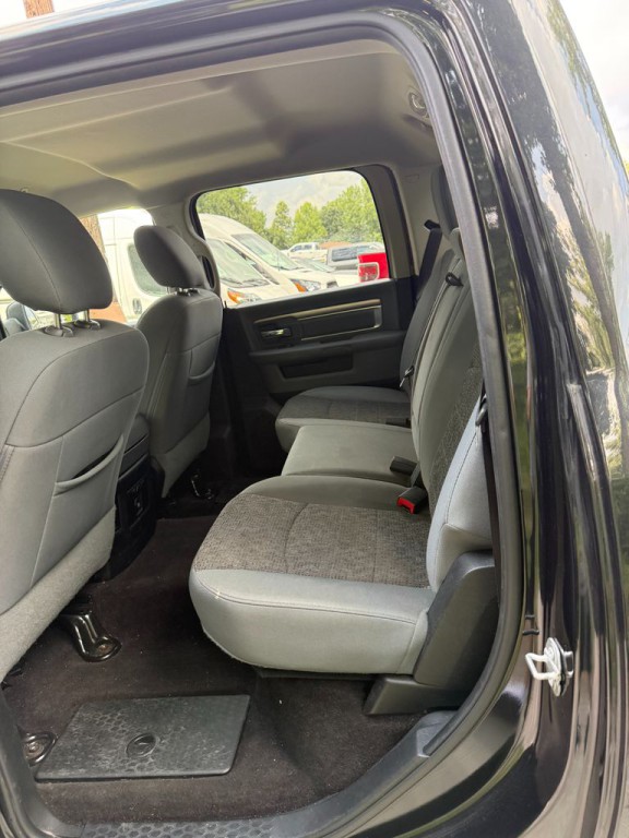 2017 RAM 1500 Image 12