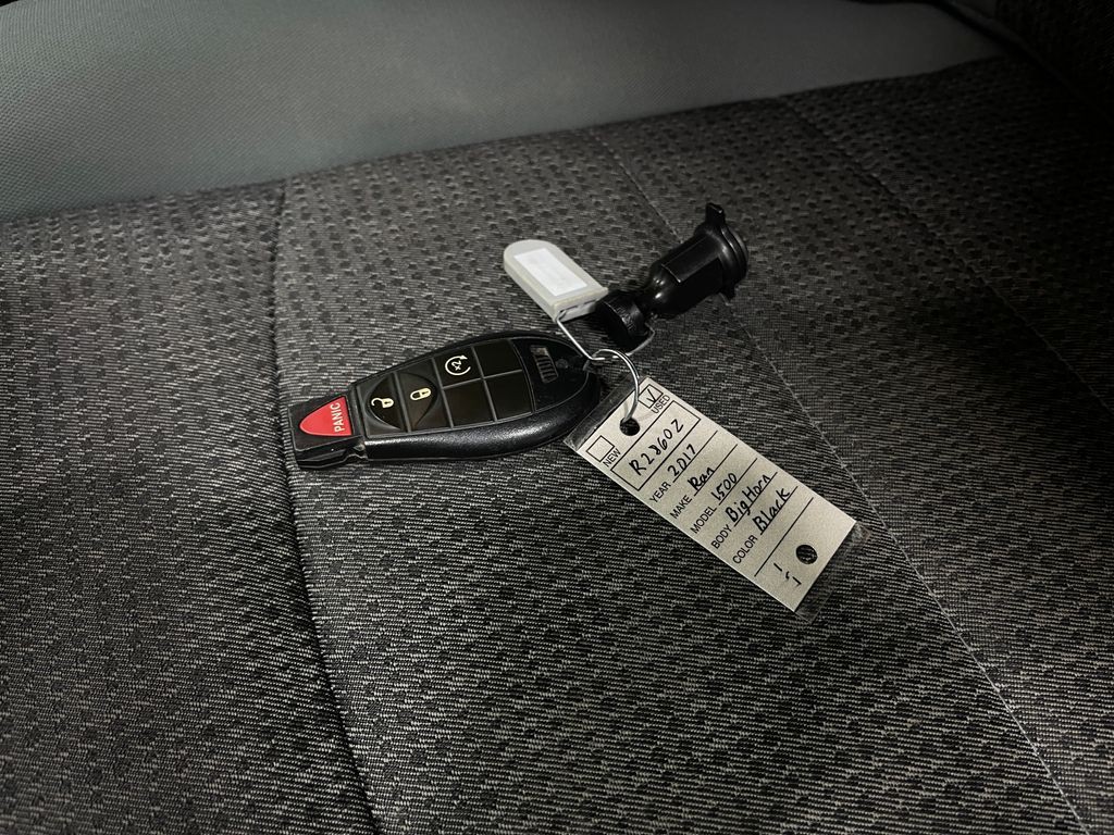 2017 RAM 1500 Image 36