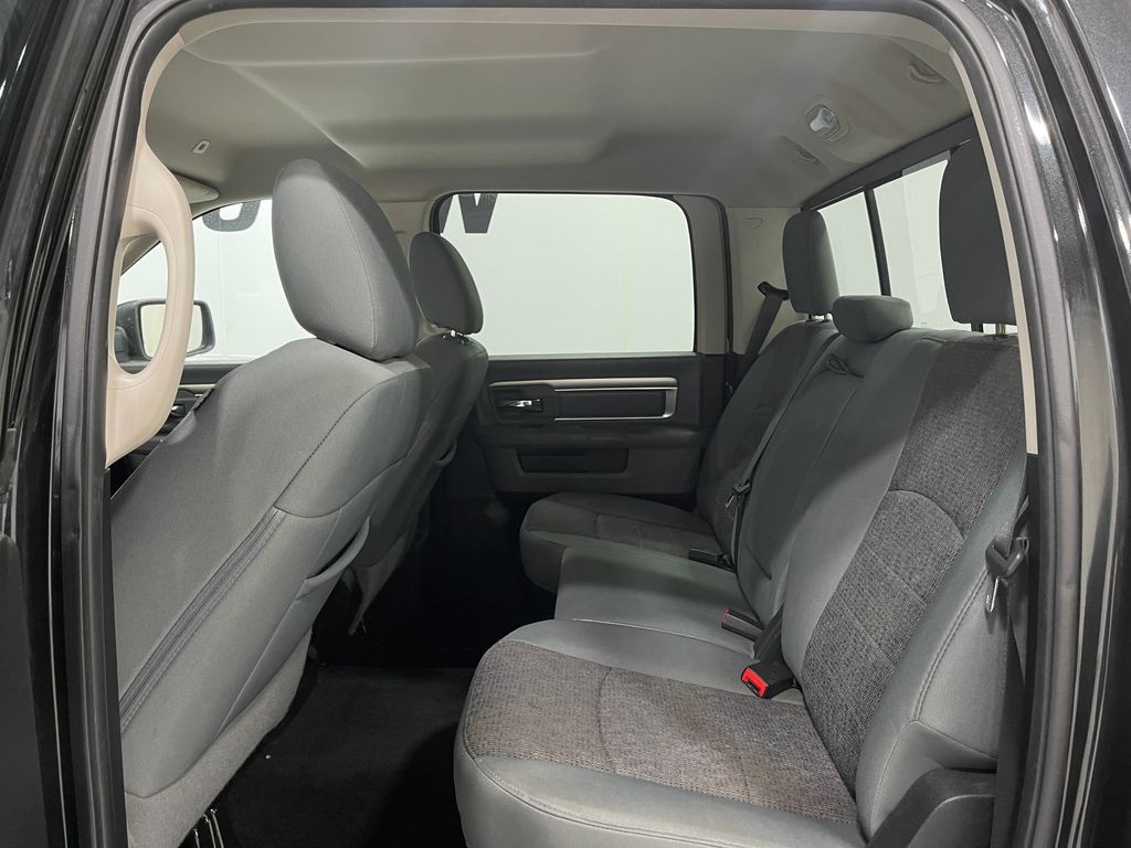 2017 RAM 1500 Image 28