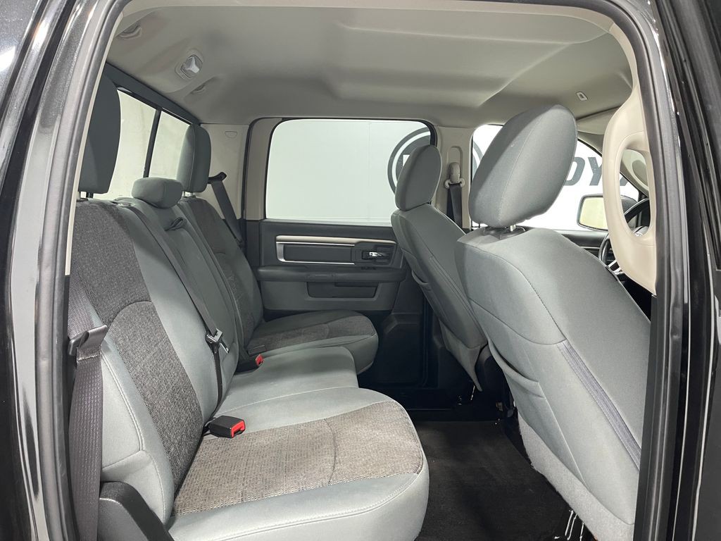 2017 RAM 1500 Image 29