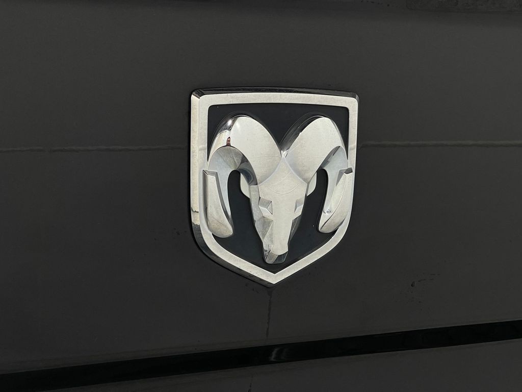 2017 RAM 1500 Image 36