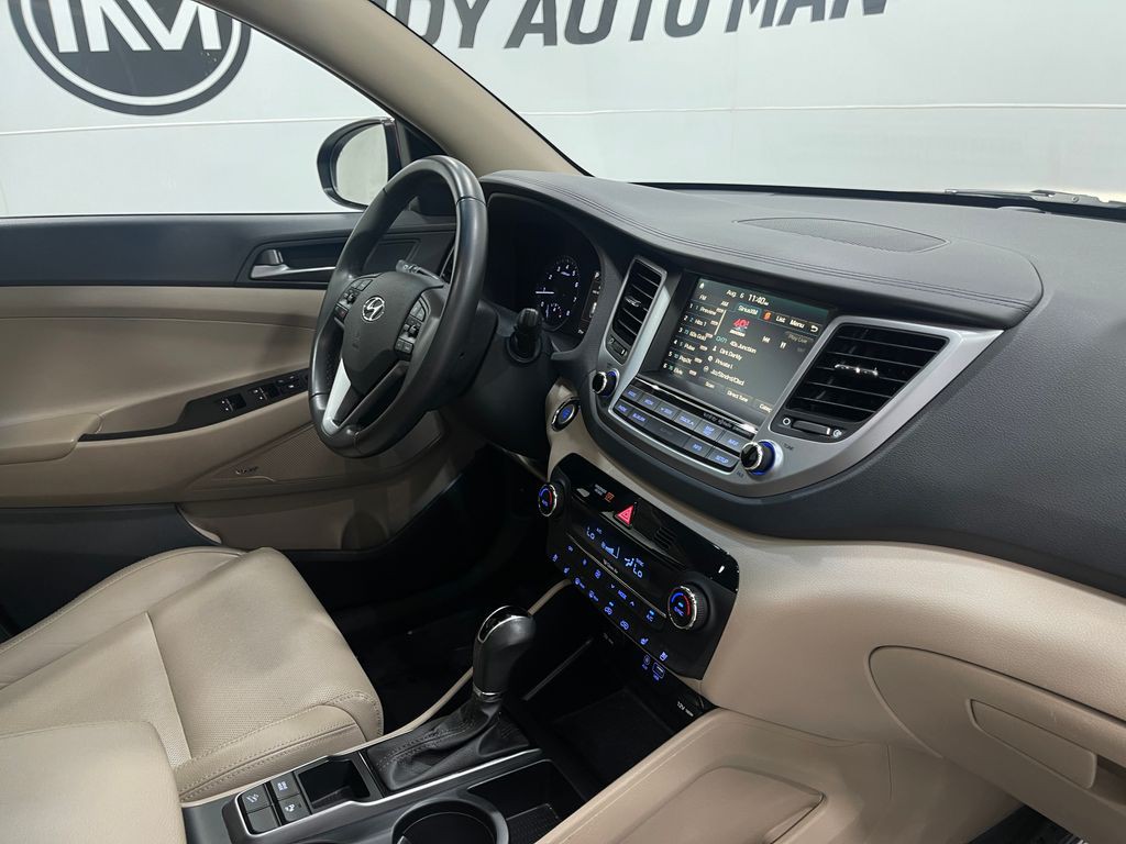 2017 Hyundai Tucson Image 21