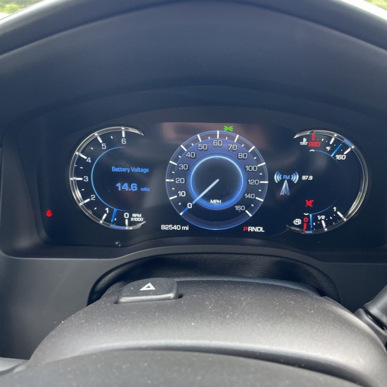 2017 Cadillac Escalade Image 12