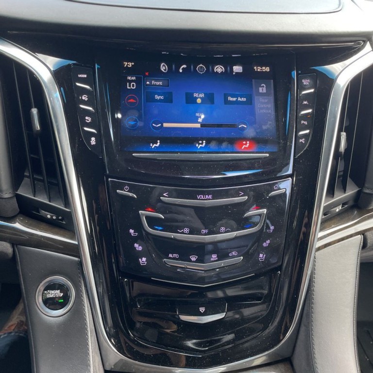 2017 Cadillac Escalade Image 13