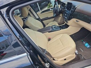 2017 Mercedes-Benz GLS-Class Image 8