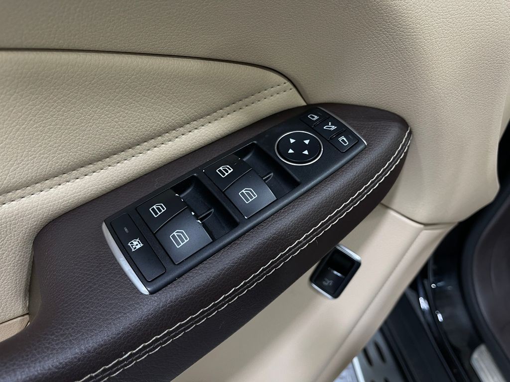 2017 Mercedes-Benz GLS-Class Image 17
