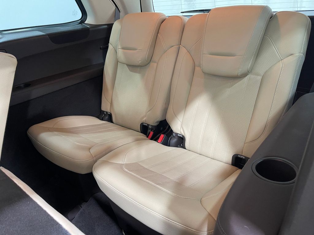 2017 Mercedes-Benz GLS-Class Image 33