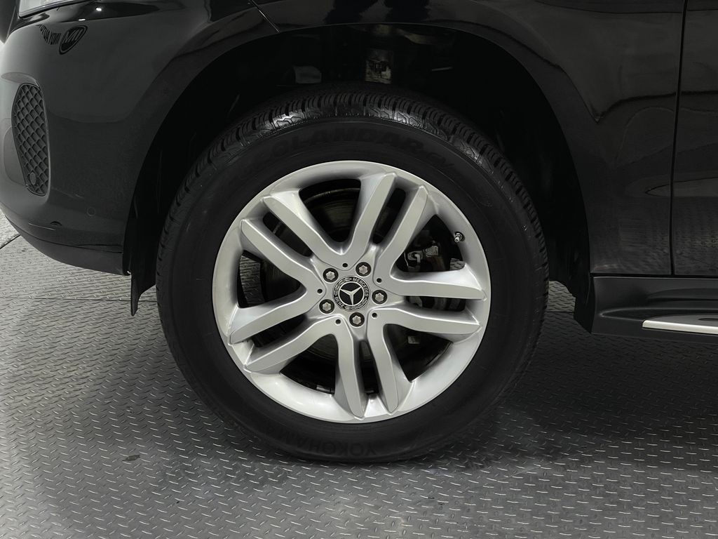 2017 Mercedes-Benz GLS-Class Image 39