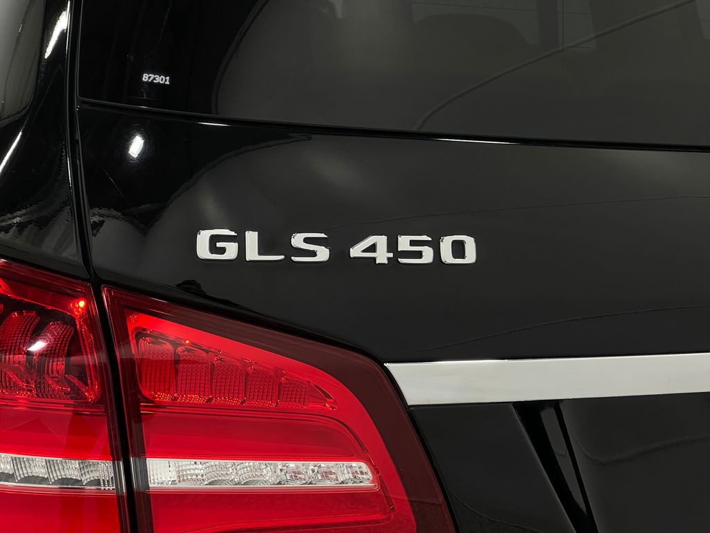 2017 Mercedes-Benz GLS-Class Image 43