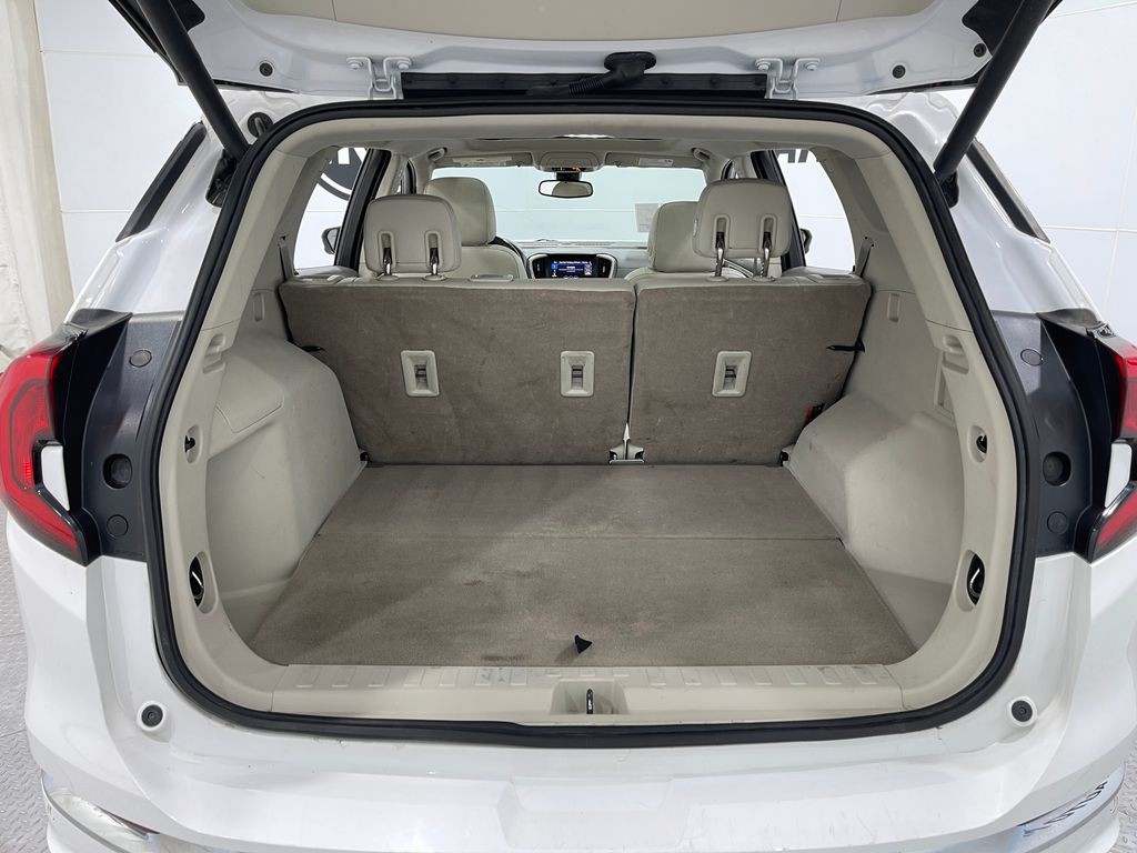 2020 GMC Terrain Image 27