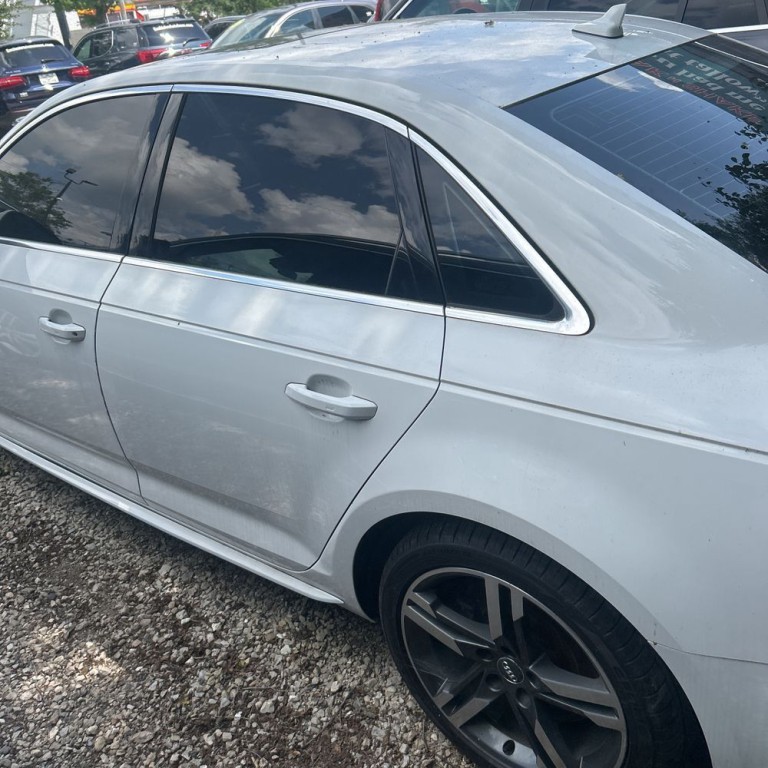 2017 Audi A4 Image 4