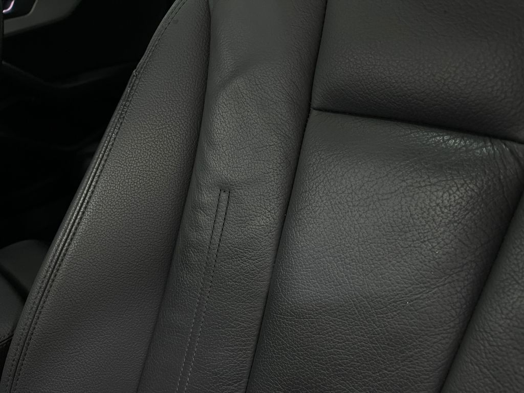 2017 Audi A4 Image 19