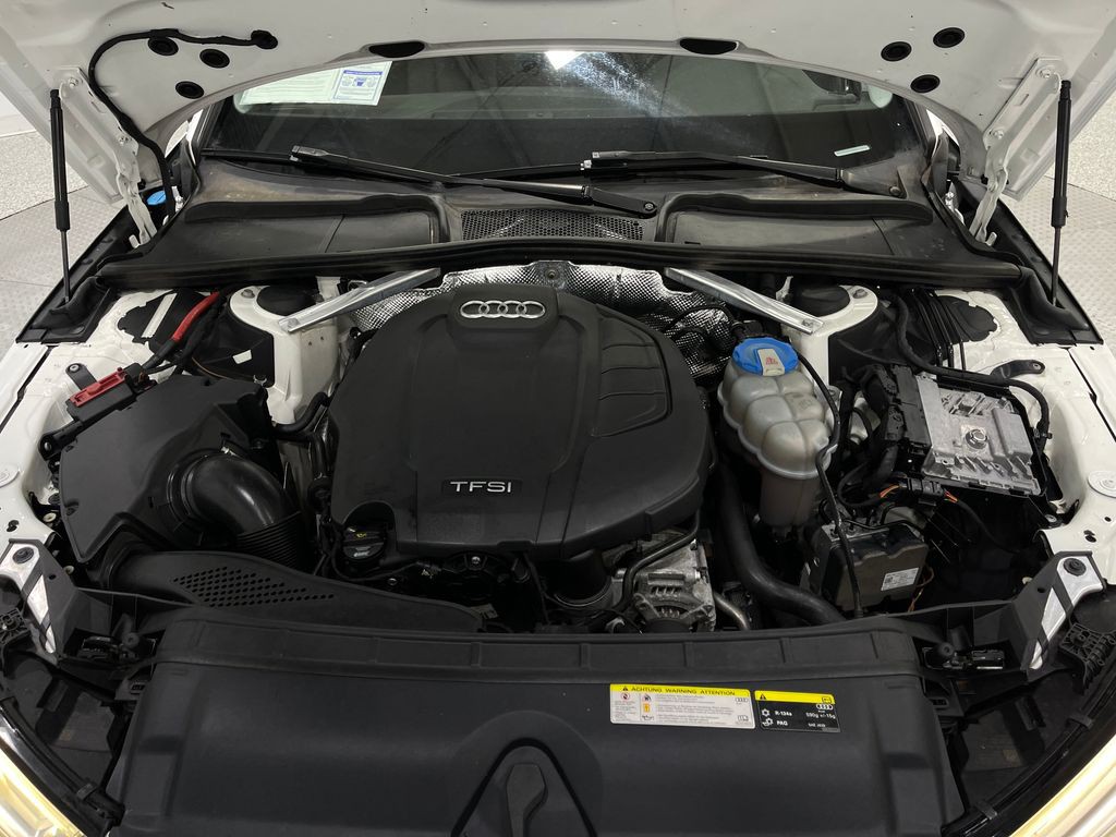 2017 Audi A4 Image 28