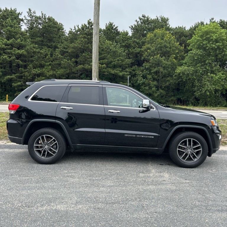 2017 Jeep Grand Cherokee Image 4