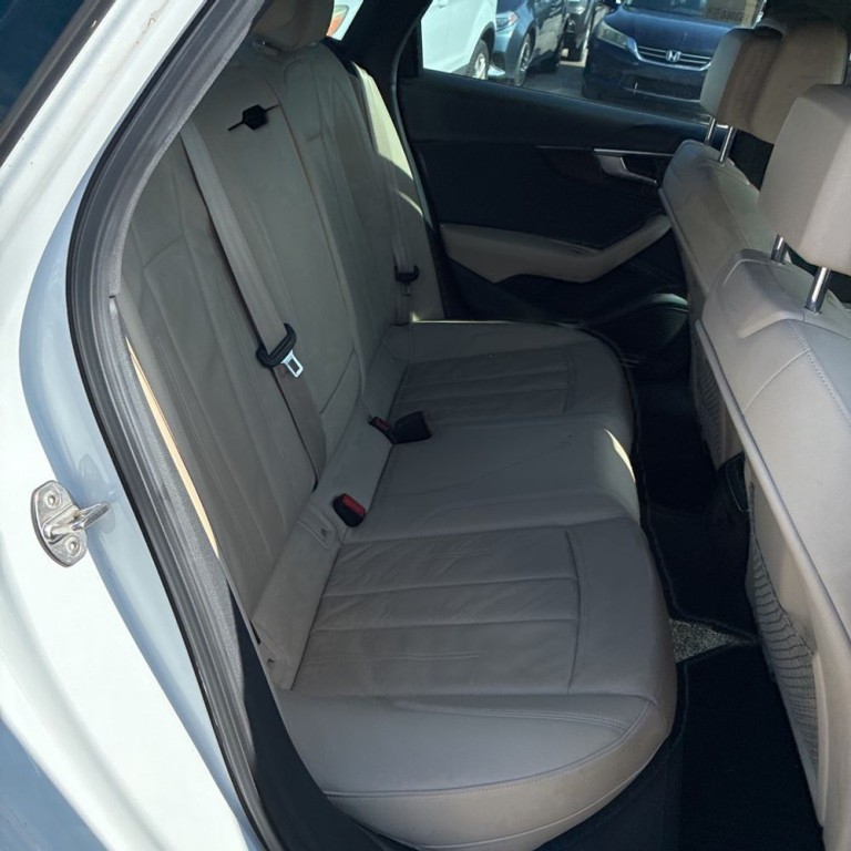 2017 Audi A4 Image 15