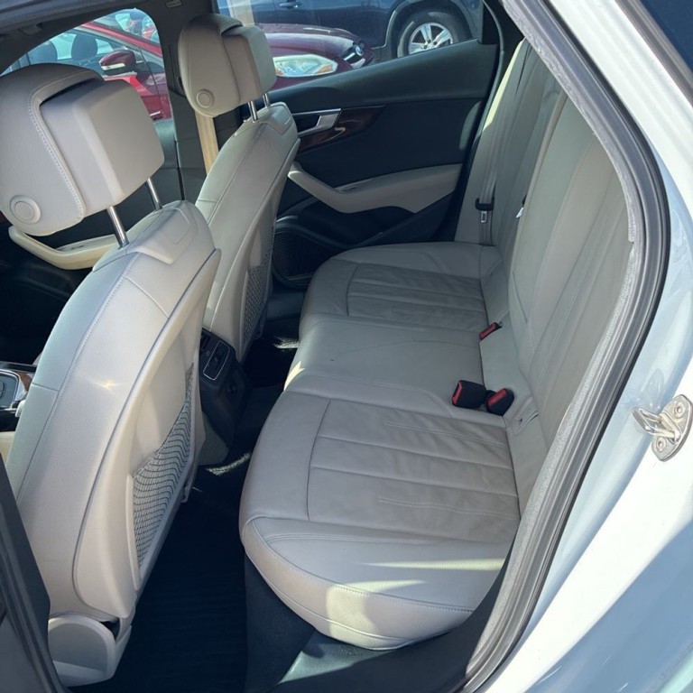 2017 Audi A4 Image 16