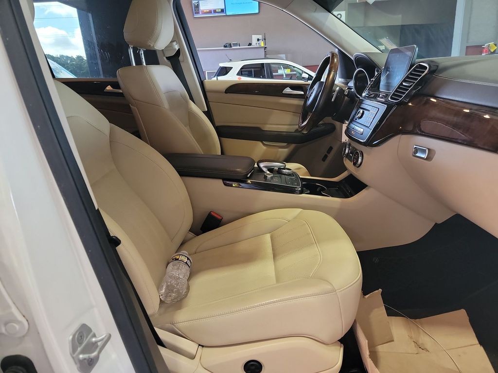 2018 Mercedes-Benz GLS-Class Image 8