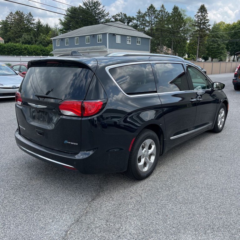2018 Chrysler Pacifica Image 5