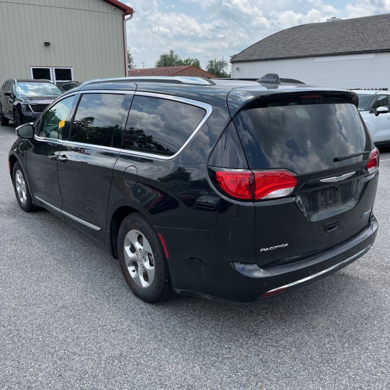 2018 Chrysler Pacifica Image 7