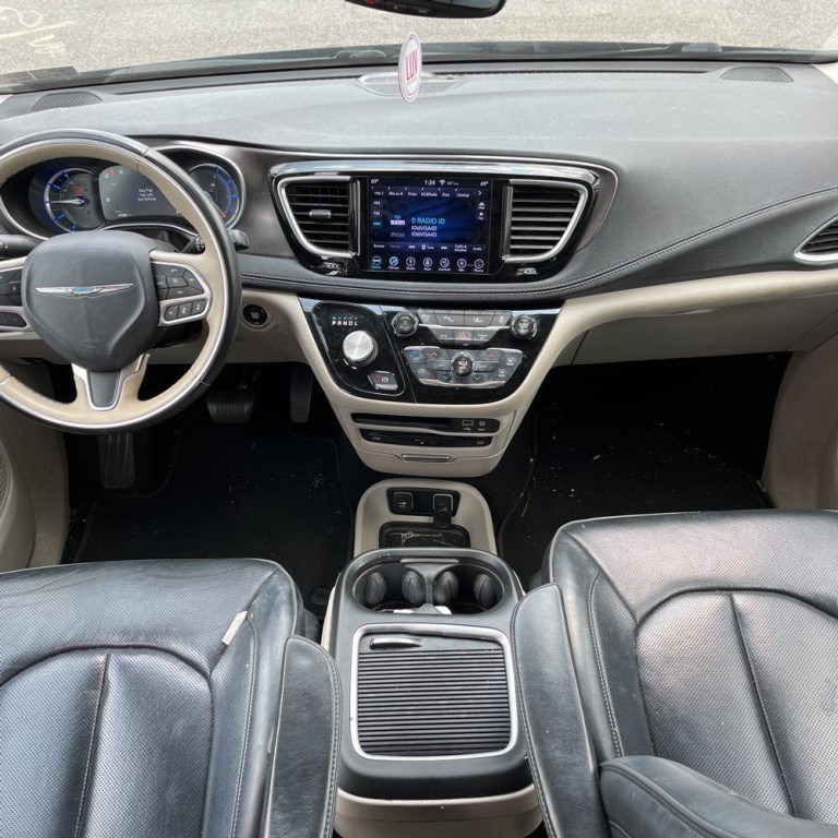 2018 Chrysler Pacifica Image 10