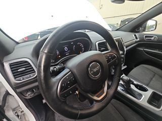 2018 Jeep Grand Cherokee Image 9
