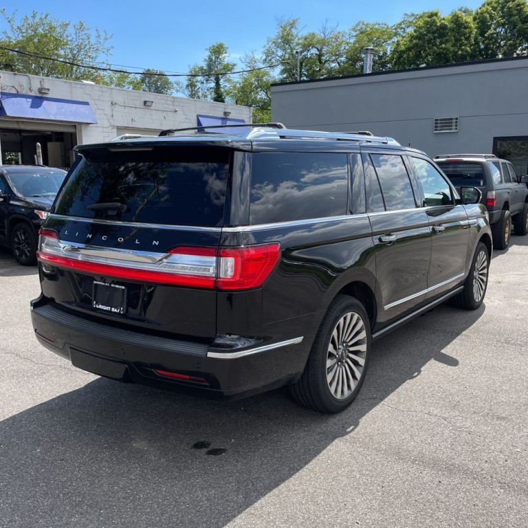 2019 Lincoln Navigator Image 6