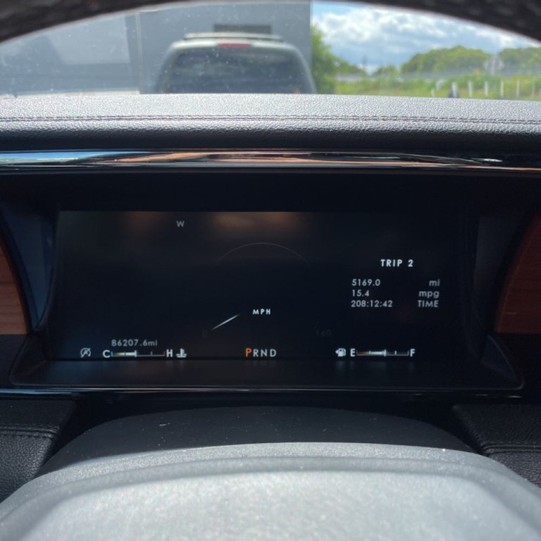 2019 Lincoln Navigator Image 12