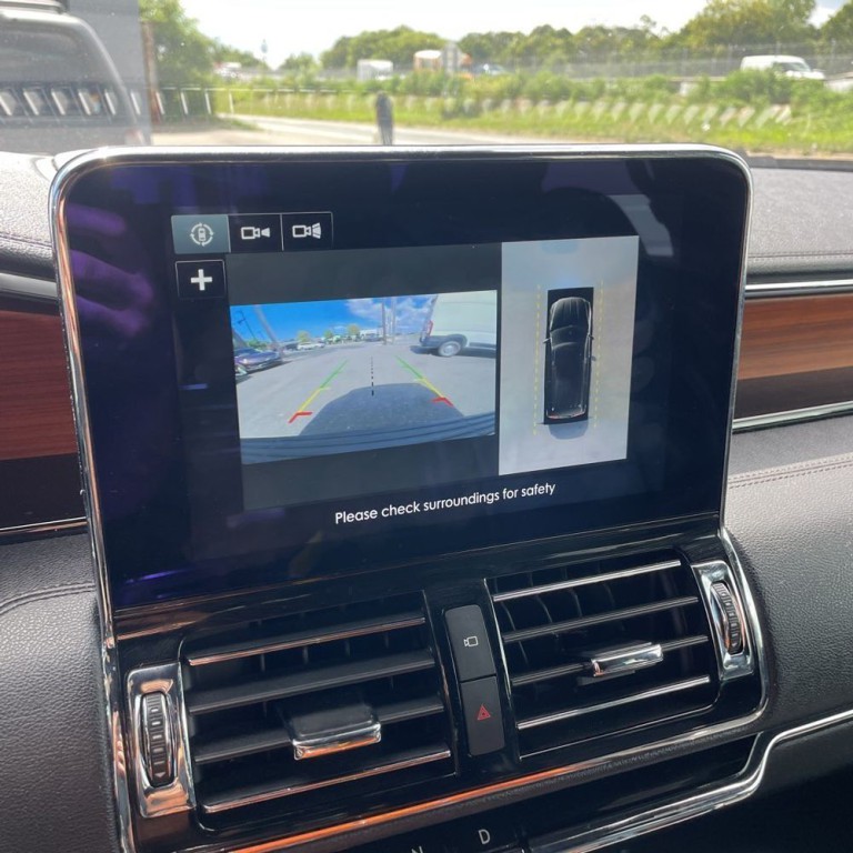 2019 Lincoln Navigator Image 16