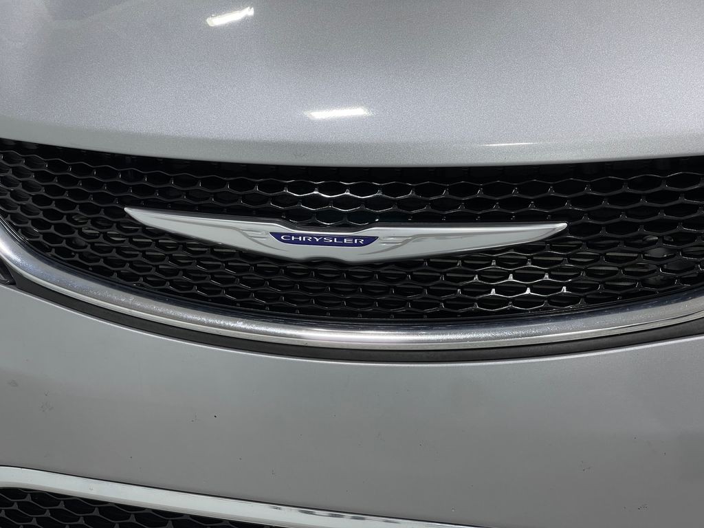 2019 Chrysler Pacifica Image 40