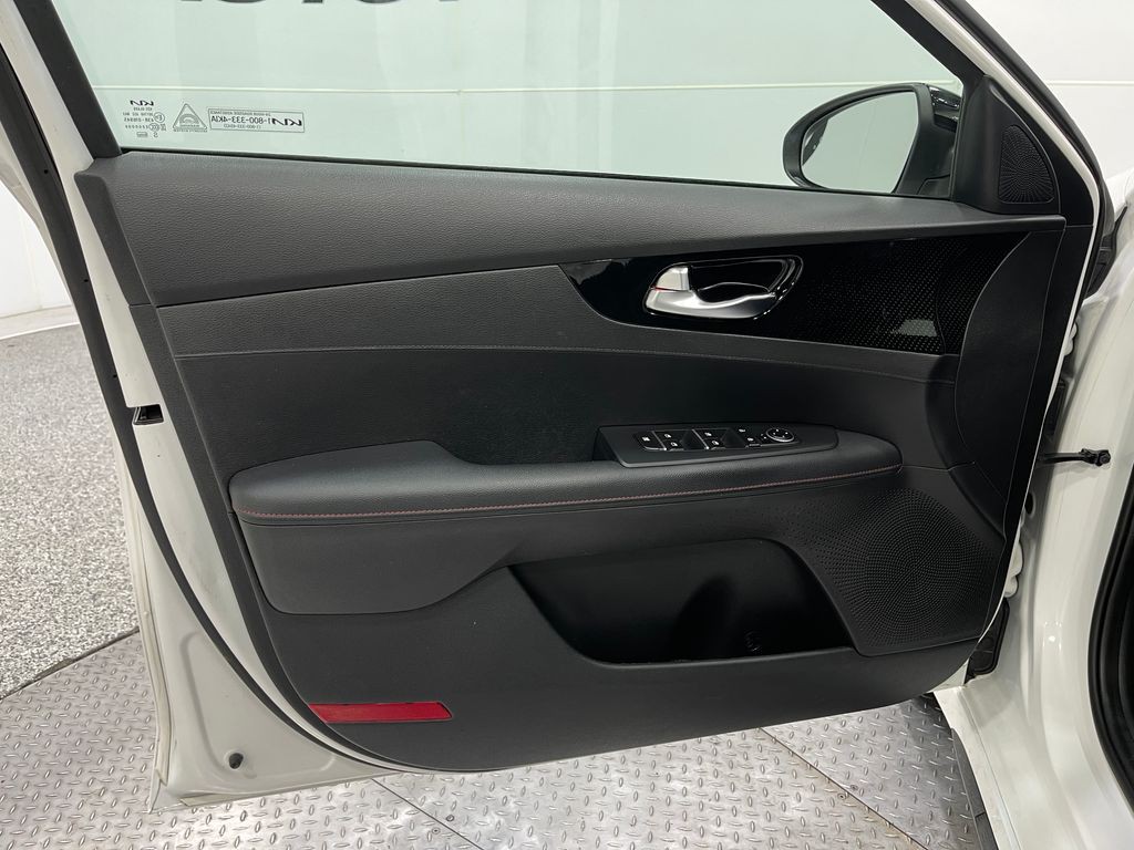 2022 Kia Forte Image 14