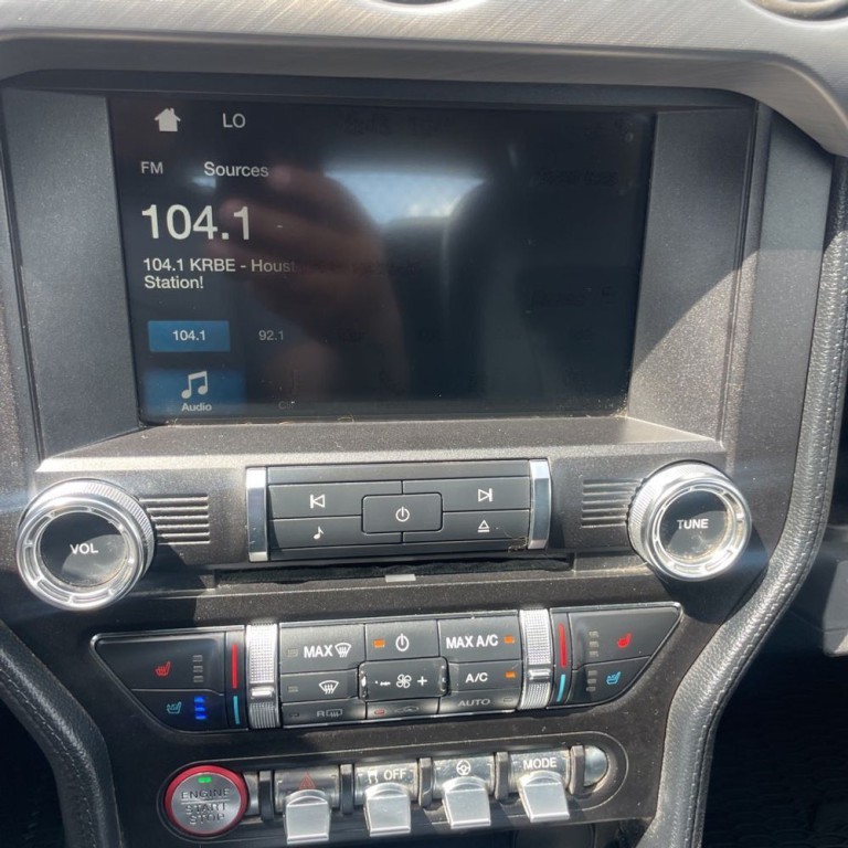 2018 Ford Mustang Image 14