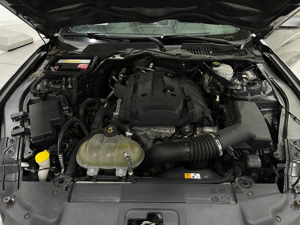 2018 Ford Mustang Image 26