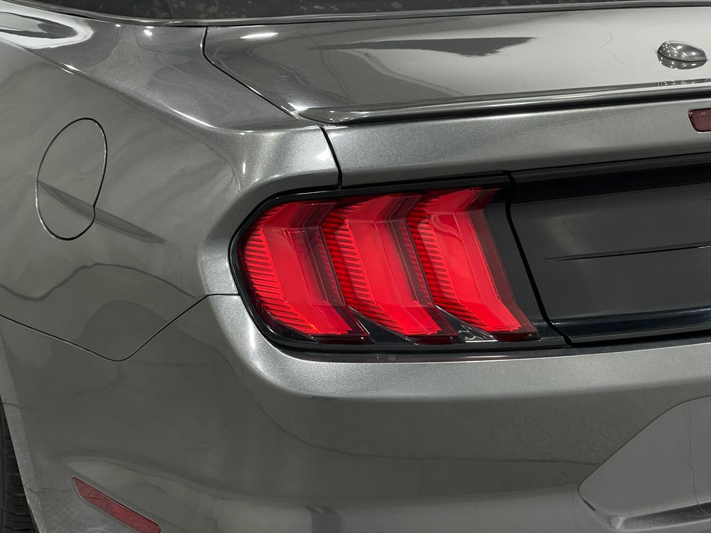 2018 Ford Mustang Image 33